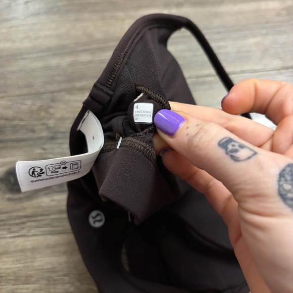 NWT Lululemon Flow Y Bra *Nulu A-C Cup (Sequoia) Size 4 - Picture 3 of 6